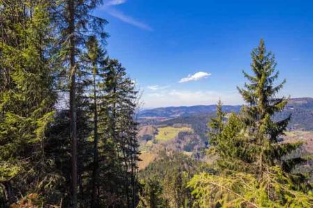 Geweldig uitzicht vanaf de Teufelskanzel bij Bad Peterstal-Griesbach
