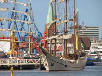 De havenstad Kiel aan de Oostzee is vooral bekend vanwege de grootste zeilregatta ter wereld. 