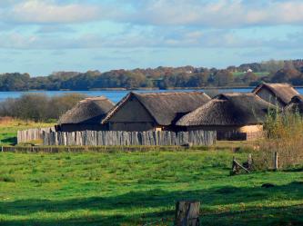 Tijdens uw vakantie in Duitsland kunt u ook het vikingmuseum Haithabu bij Schleswig bezoeken